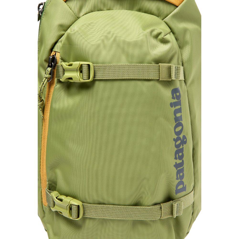 Patagonia Atom Sling Bag 8L (Buckhorn Green) close up front