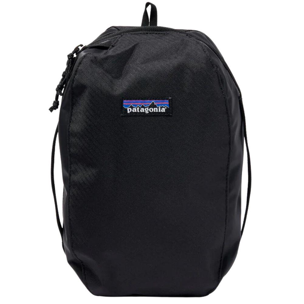 Patagonia Black Hole Cube 6L (Black) top