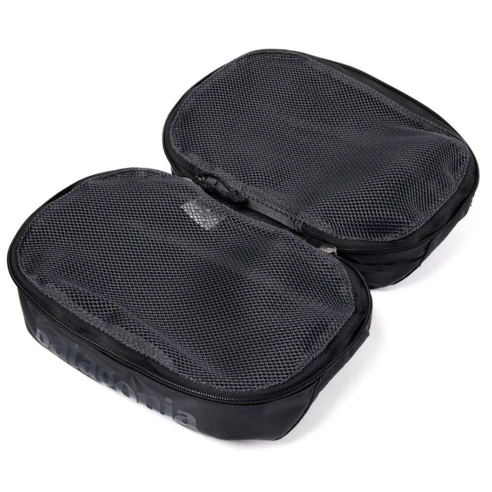 Patagonia Black Hole Cube 6L (Black) open