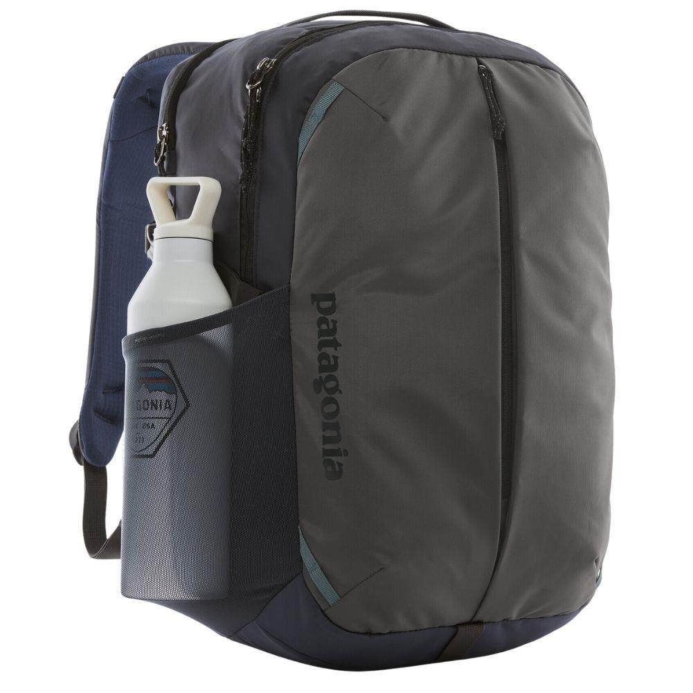 Patagonia Refugio Daypack 26L (Smolder Blue) bottle