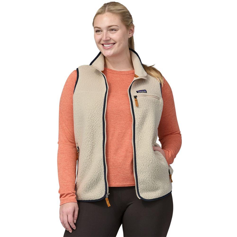 Patagonia Women's Retro Pile Fleece Vest (Pelican) model smiling