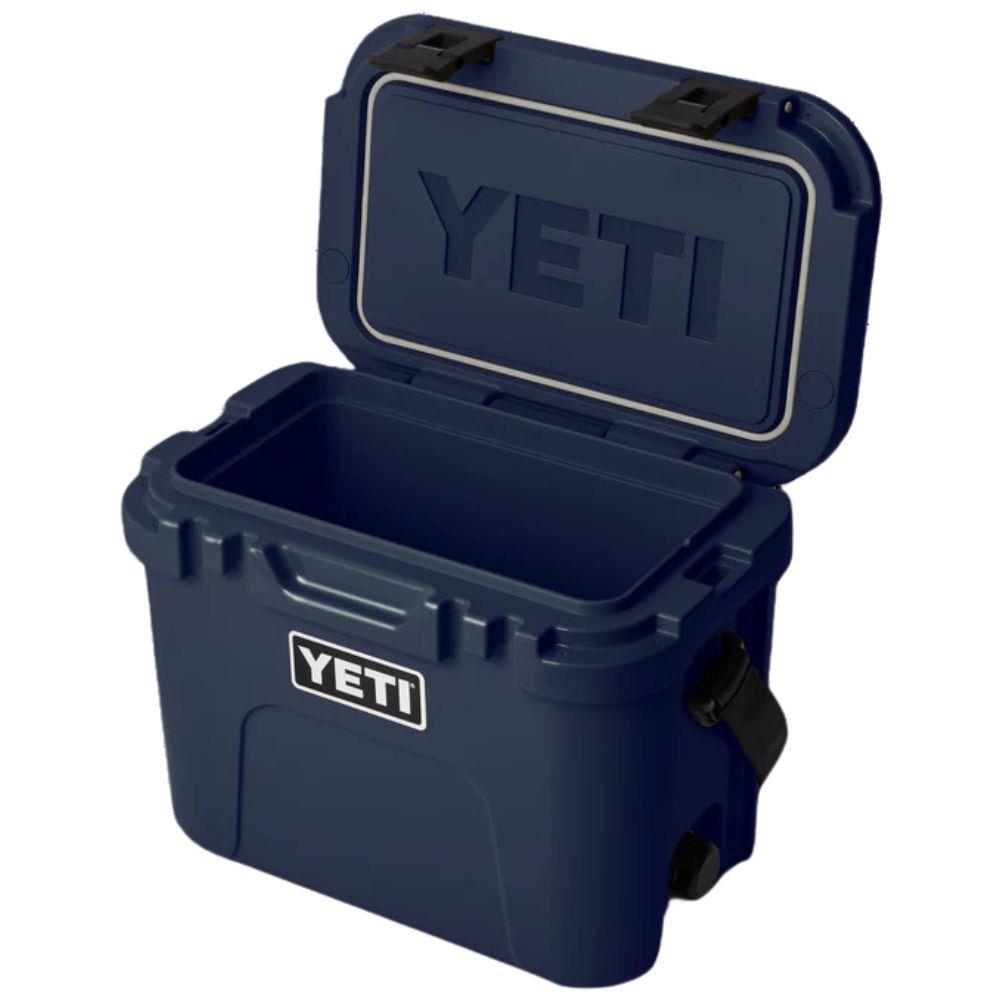 Yeti Roadie 15 Cool Box (Navy) lid open
