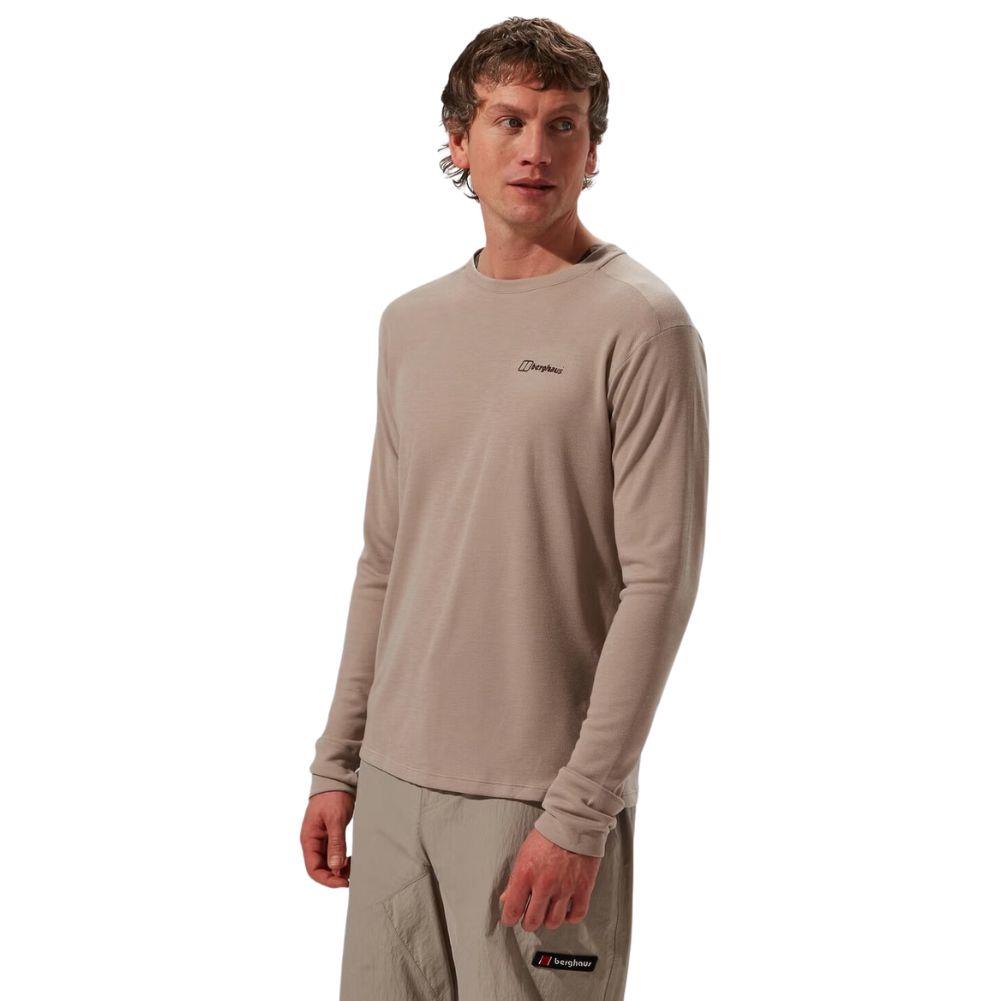 Berghaus Men's Ivyhill Crew Top (Light Grey) model angle