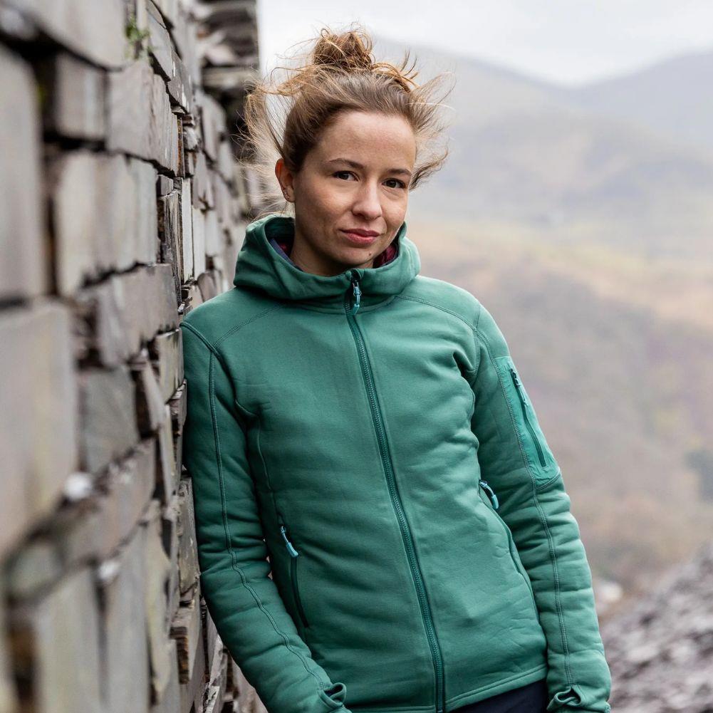 Rab Women&#39;s Modulus Fleece Hoody (Eucalyptus) lean on wall