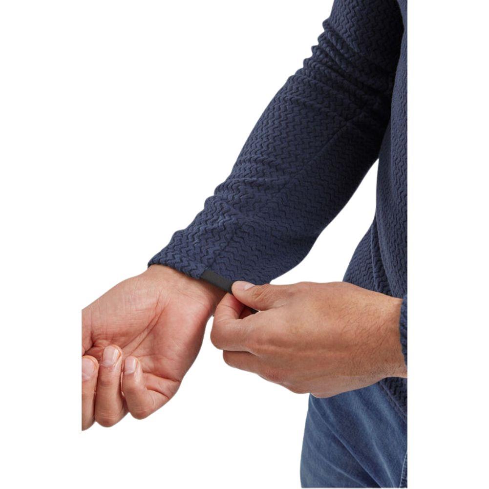 Patagonia Men&#39;s R1 Air Zip-Neck (New Navy) sleeve adjust