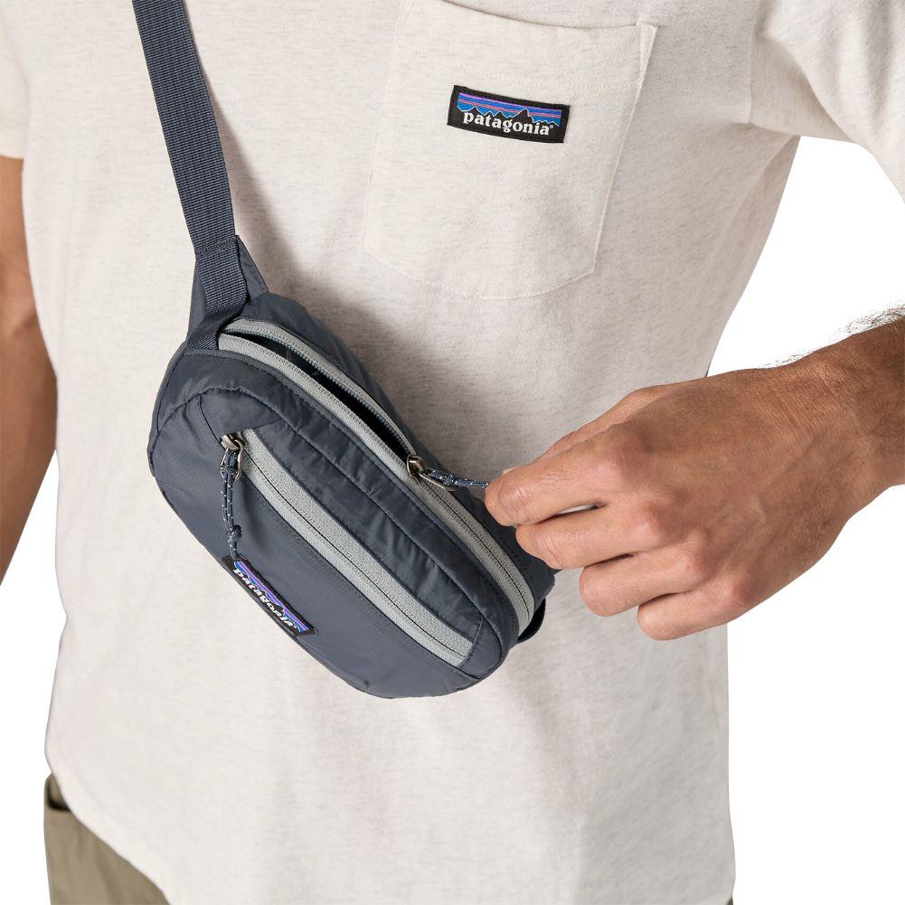 Patagonia Terravia 1L Mini Hip Pack (Smolder Blue) zip