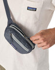 Patagonia Terravia 1L Mini Hip Pack (Smolder Blue) zip