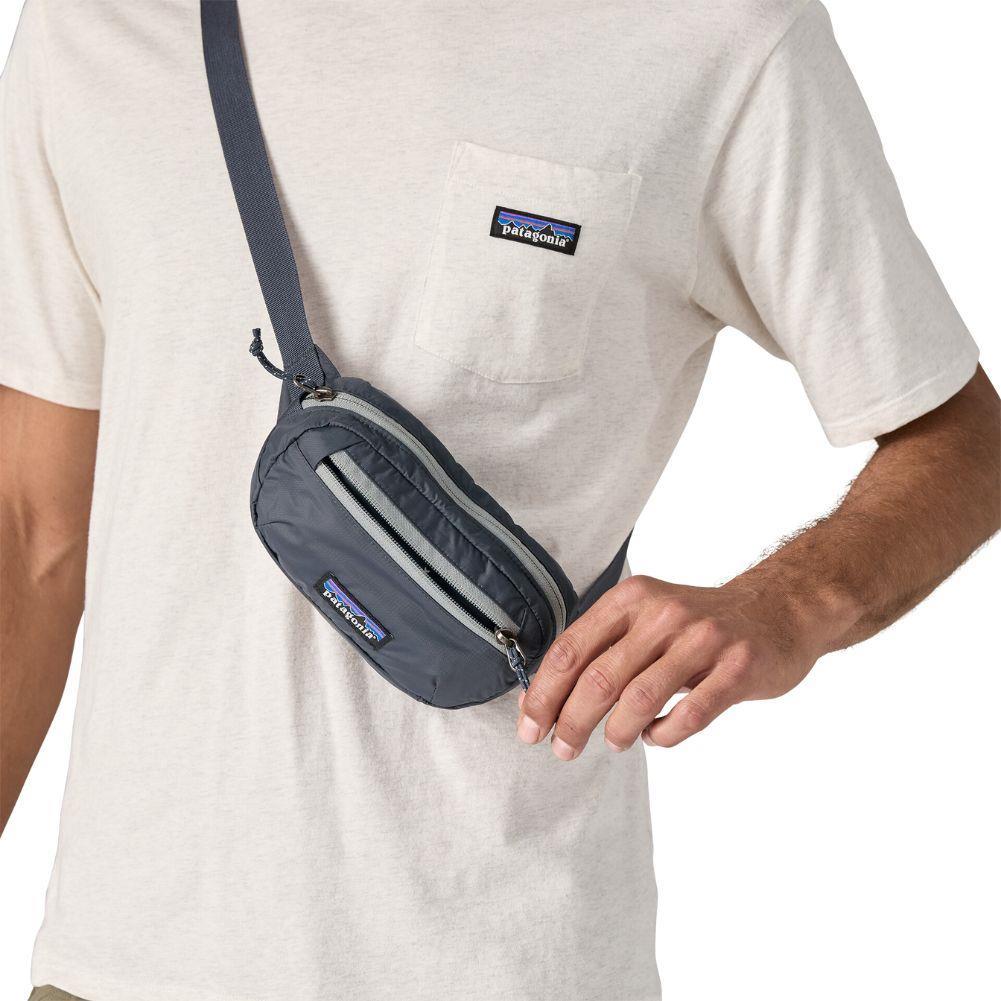 Patagonia Terravia 1L Mini Hip Pack (Smolder Blue) lower zip