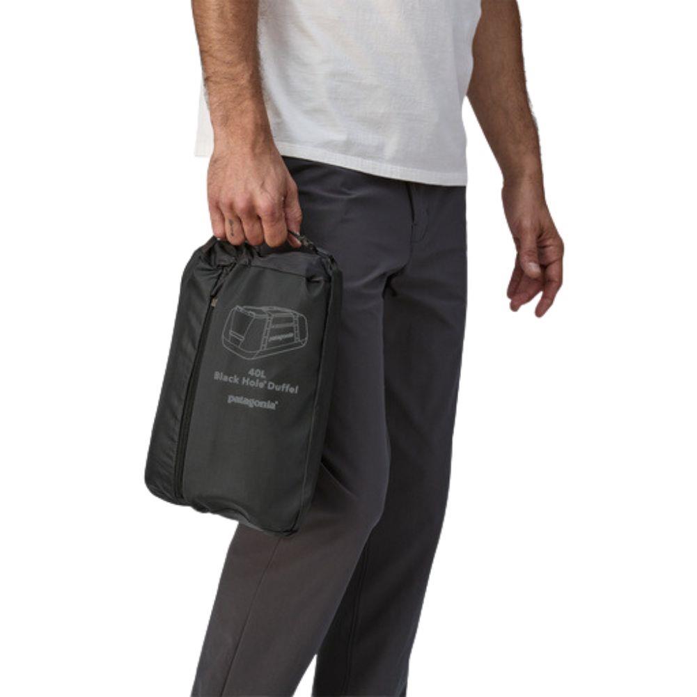 Patagonia Black Hole Duffel 40L (Matte Smolder Blue) packed up