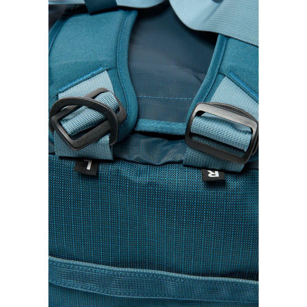 Patagonia Black Hole Duffel 40L (Tidal Teal) straps