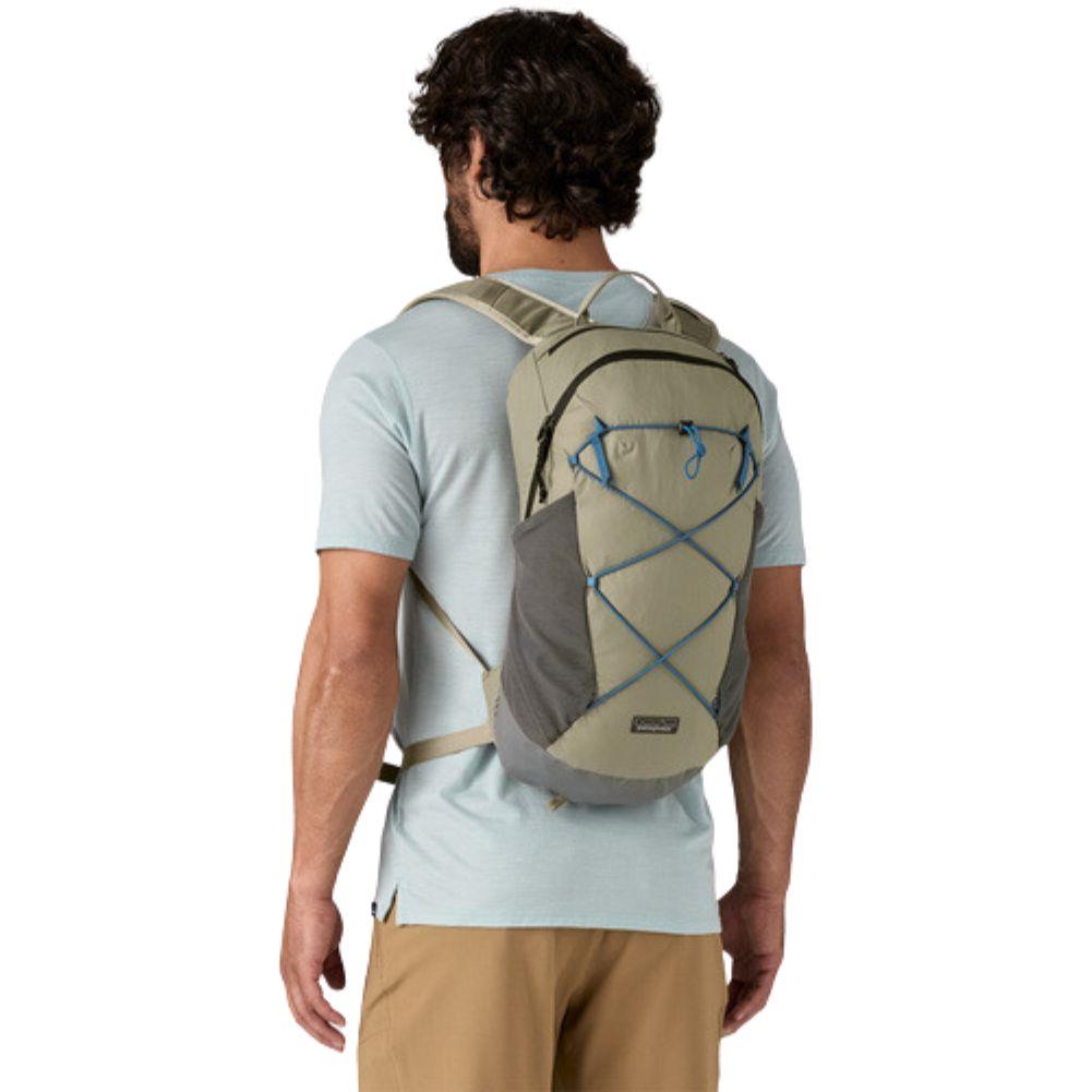 Patagonia Terravia Pack 14L - M (River Rock Green) on back