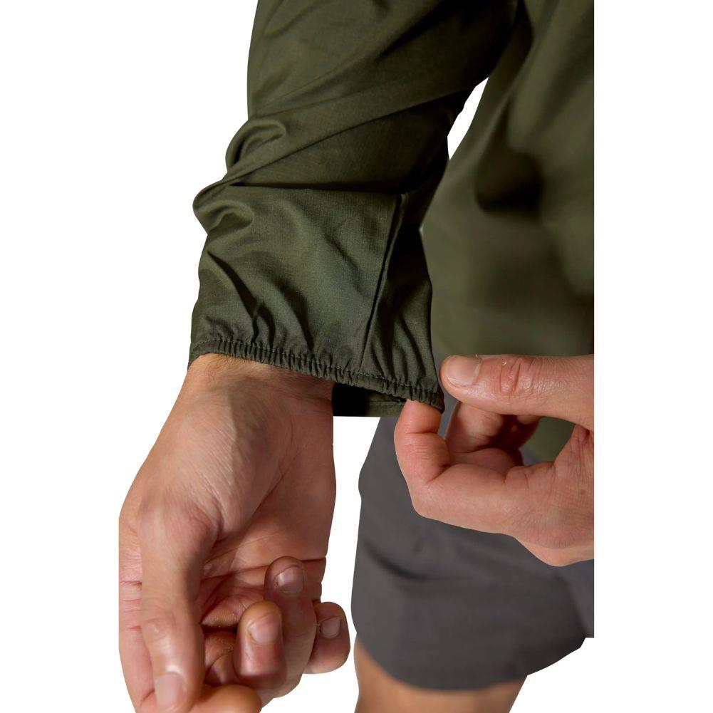 Rab Men&#39;s Windgather Hooded Jacket (Army) sleeve