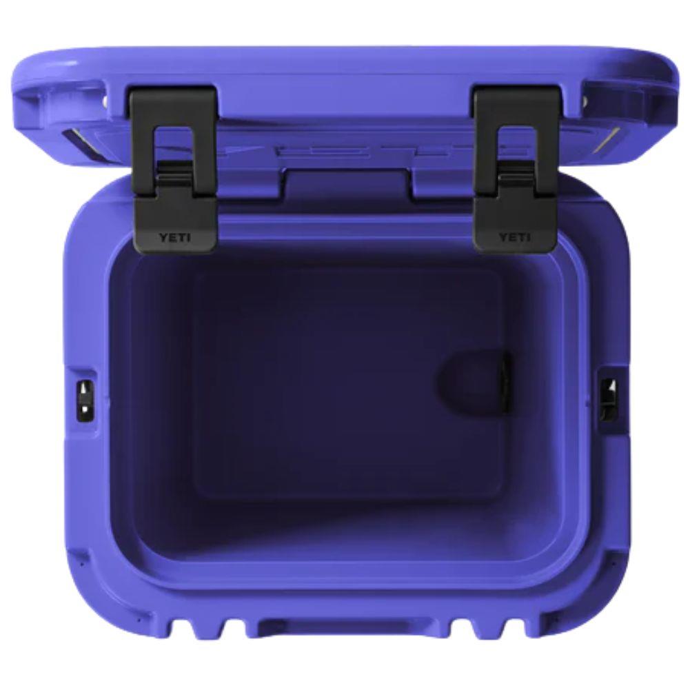 Yeti Roadie 24 Cool Box 2.0 (Ultramarine Violet) inside