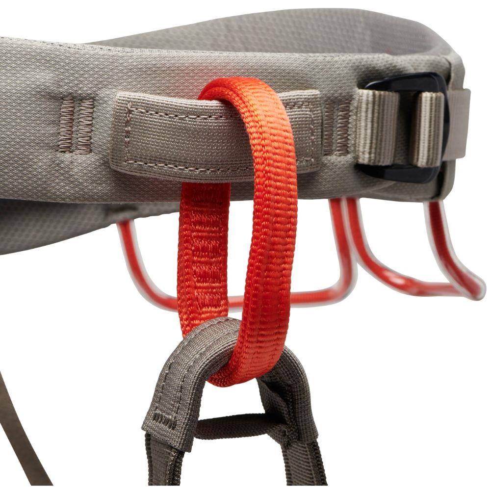 Black Diamond Men's Momentum Harness (Moonstone) strap holding