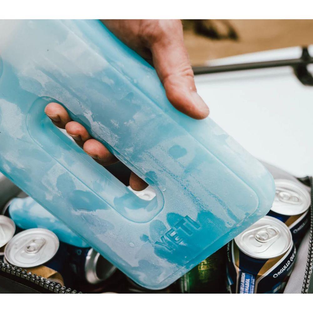 Yeti Ice Sheet - Medium hand