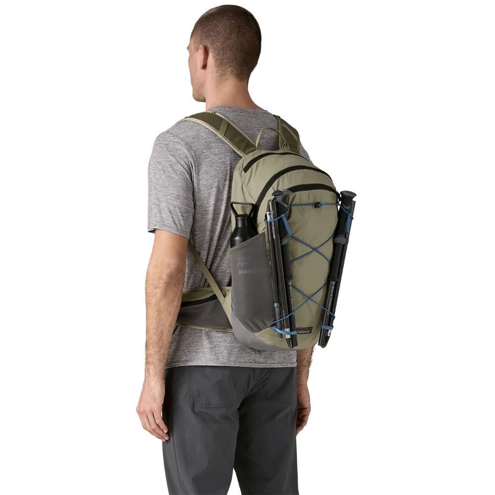 Patagonia Terravia Pack 22L (River Rock Green) man back