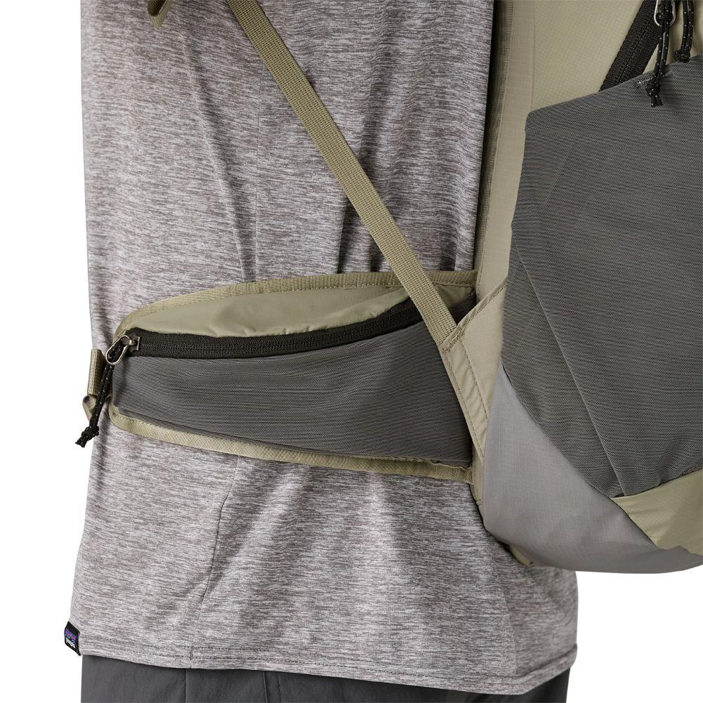 Patagonia Terravia Pack 22L (River Rock Green) side pocket