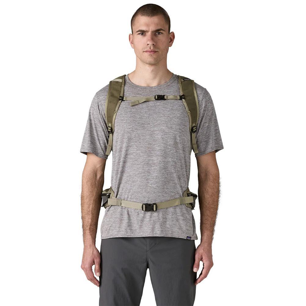 Patagonia Terravia Pack 22L (River Rock Green)