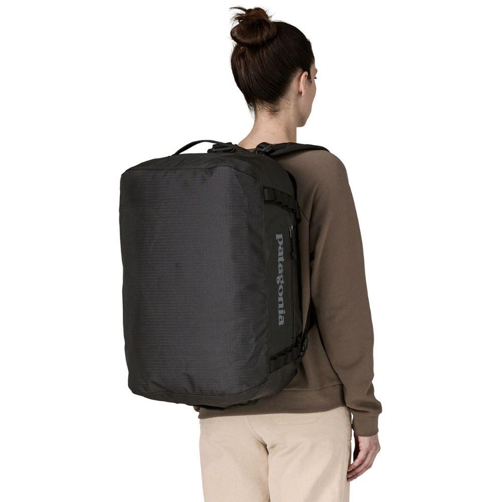 Patagonia Black Hole Duffel 40L (Black w/Black) carry