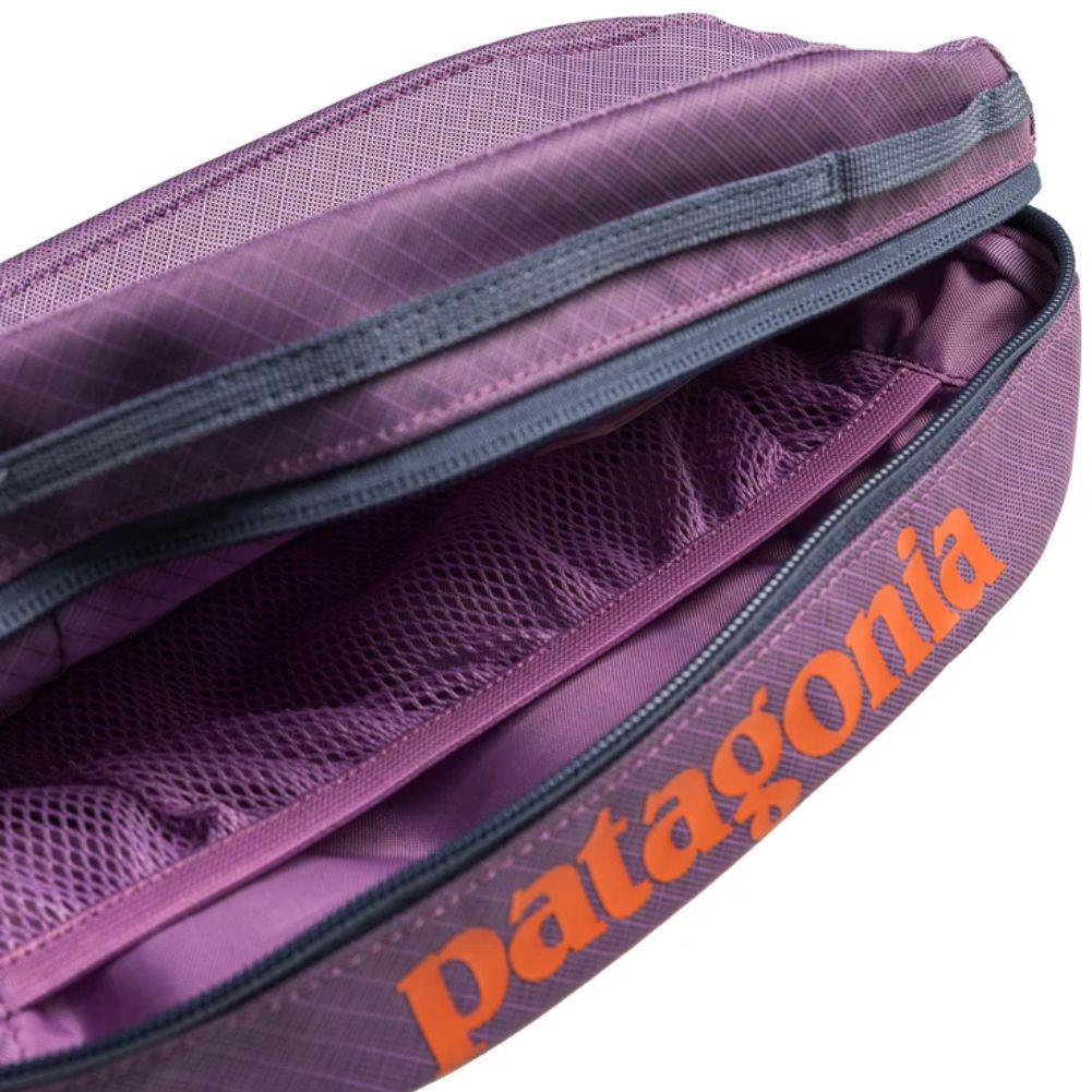 Patagonia Black Hole Cube 3L (Brisk Purple) open