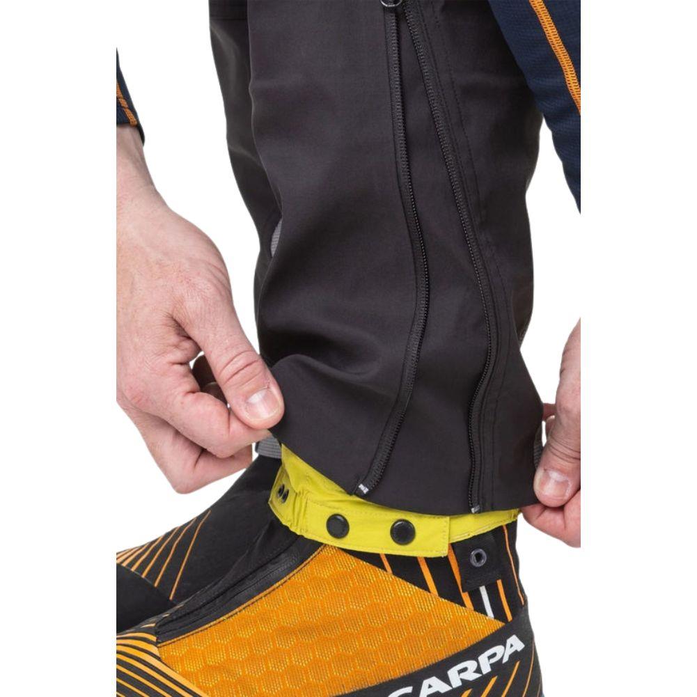 Mountain Equipment Men&#39;s G2 Mountain Pant (Black) adjusting