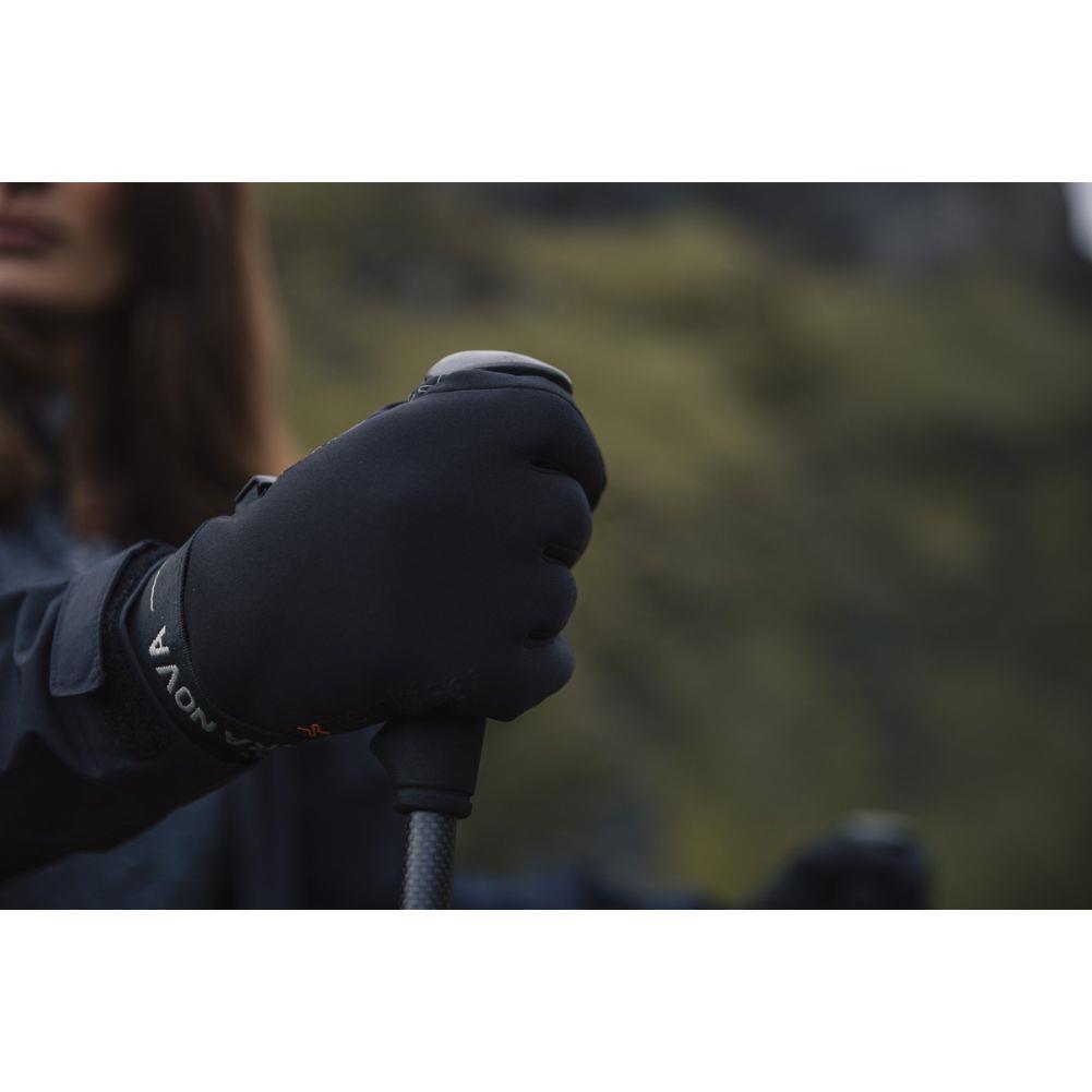 Extremities (by Terra Nova) Contact Insulated Waterproof Power Liner Gloves other hand