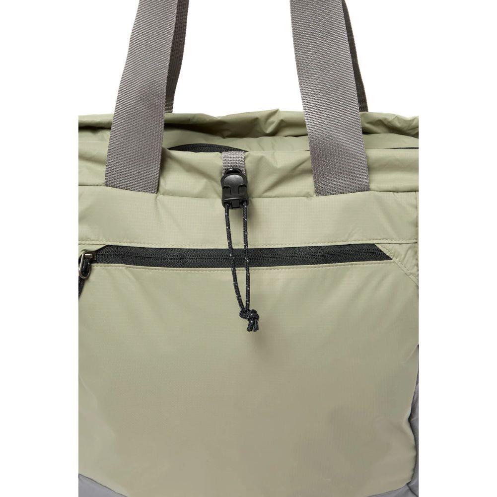 Patagonia Terravia Tote Pack 24L (River Rock Green) zipper