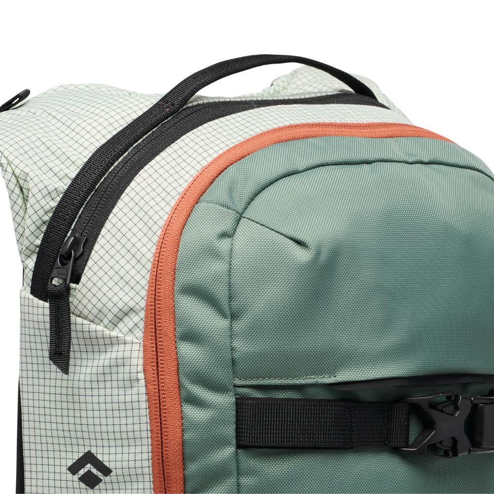 Black Diamond Dawn Patrol 15 Backpack - M/L (2025)(Foam Green) top zipper