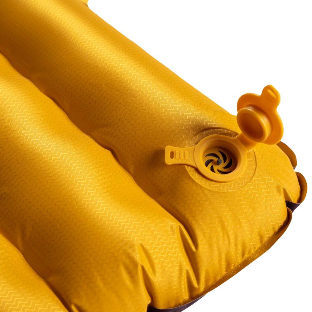Nemo Equipment Tensor Trail Ultralight Insulated Sleeping Pad (Regular Mummy) Open Valve