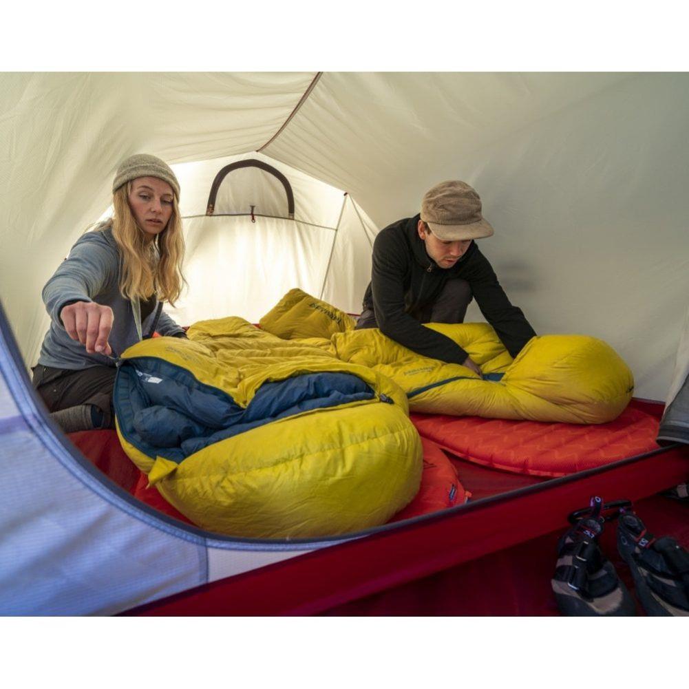 MSR  Tindheim 3-Person Backpacking Tunnel Tent (Green) sleeping bag