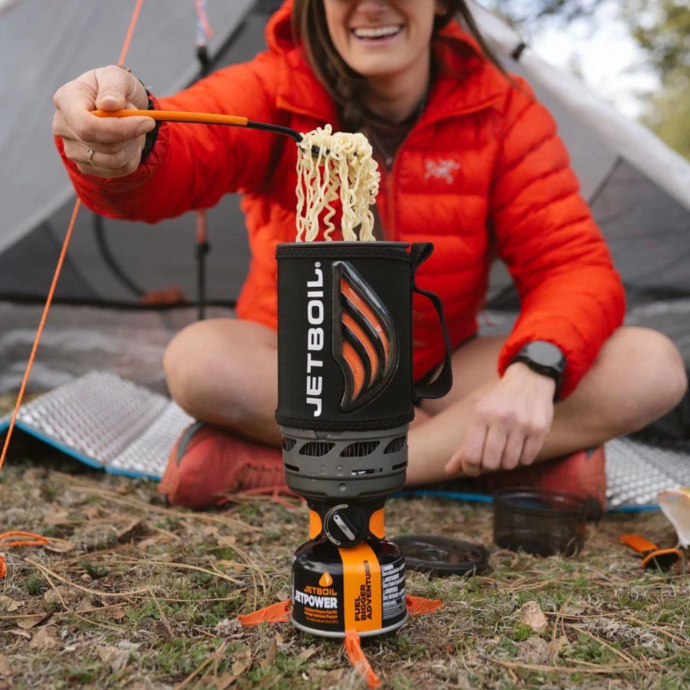 Jetboil Flash 1.0L Fast Boil System (Carbon) noodles