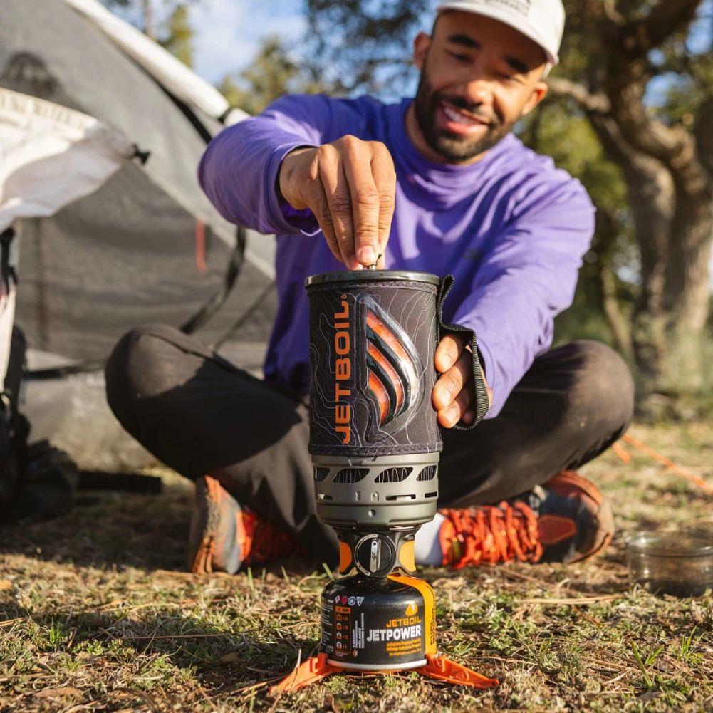 Jetboil Flash 1.0L Fast Boil System (Topo) hand