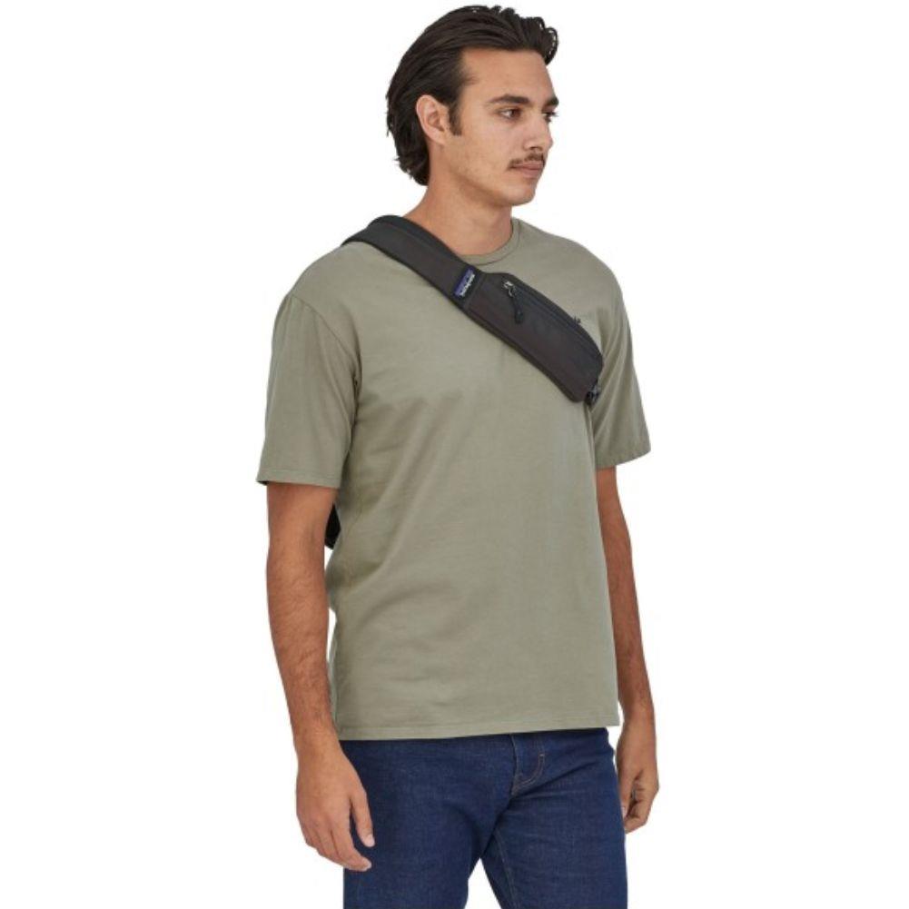Patagonia Atom Sling Bag 8L (Black) strap