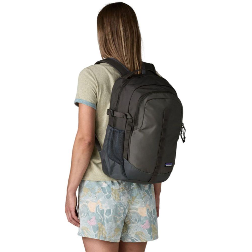 Patagonia Refugio Daypack 26L (2026)(Smoulder Blue) person