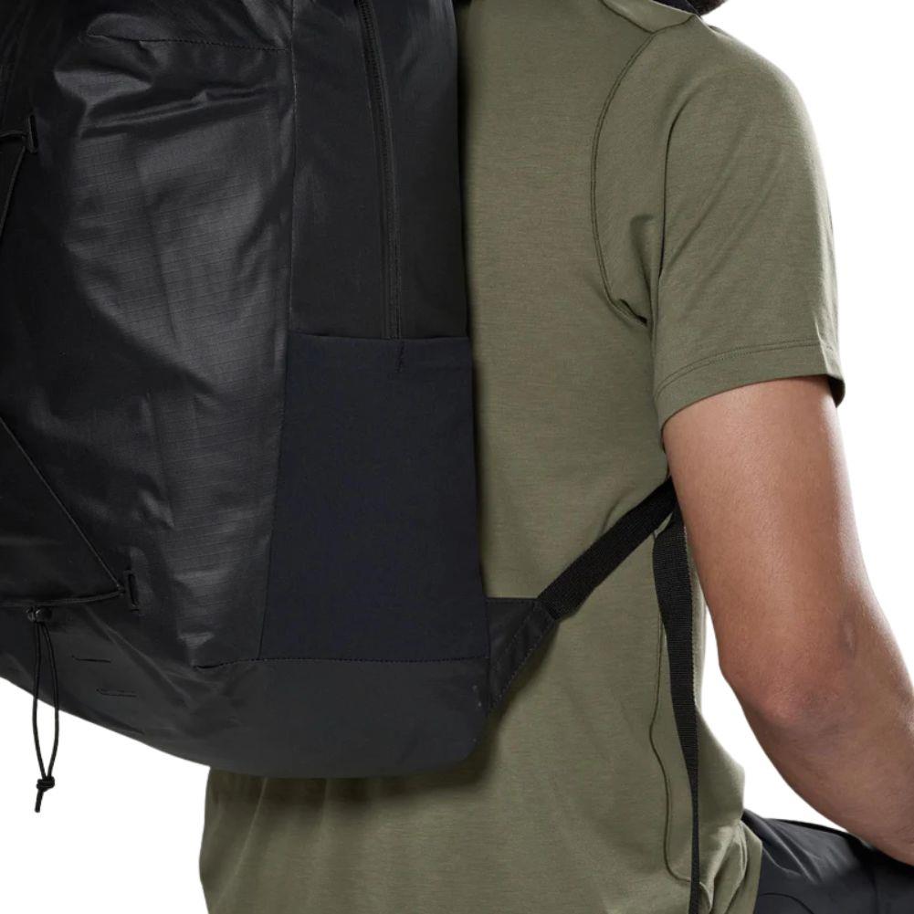 Montane Transition Pack 28L (Black) bottom strap