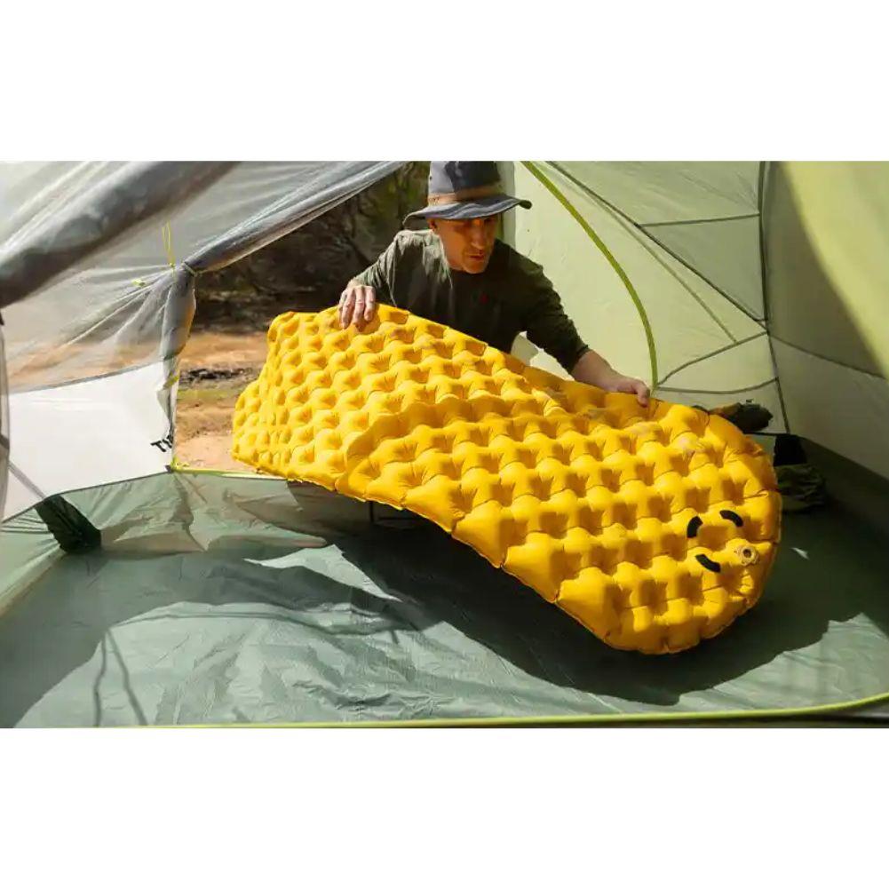 Sea To Summits Ultralight XR Insulated Air Sleeping Mat - Regular (Arrowwood) sleeping