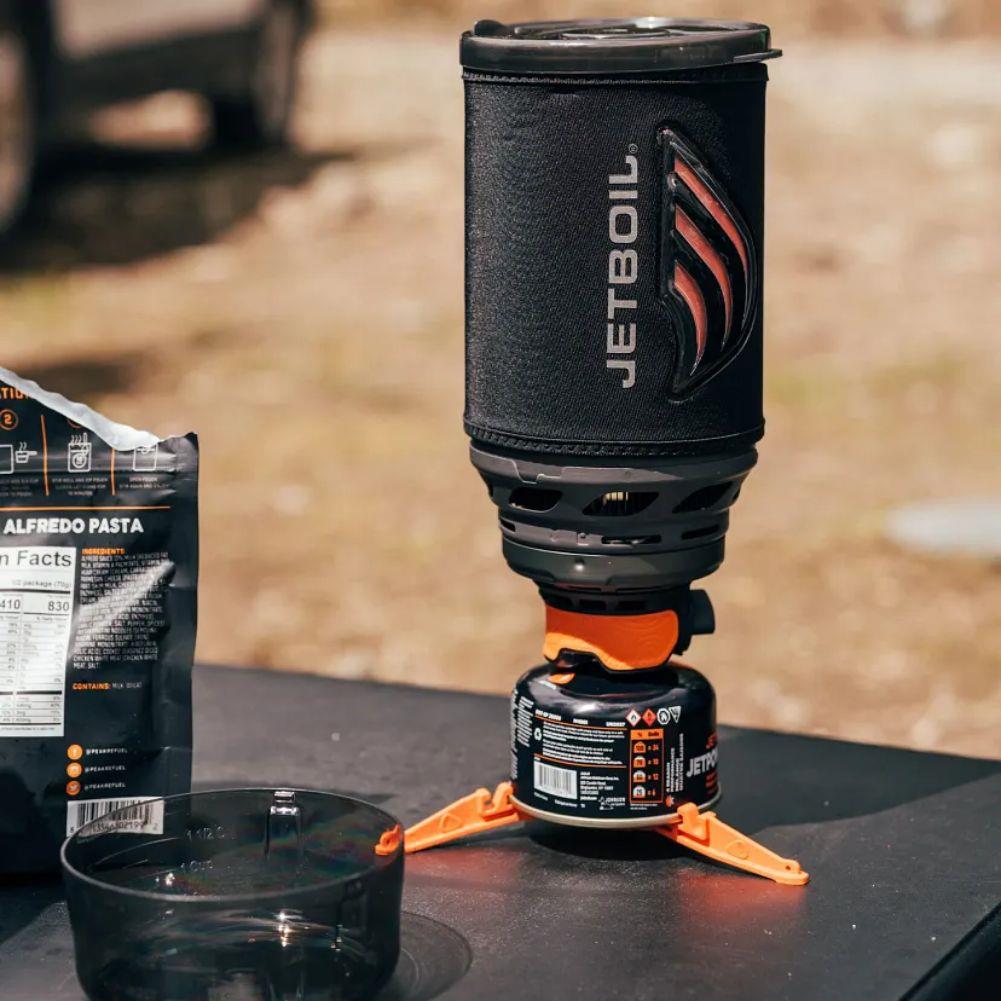 Jetboil Flash 1.8L Fast Boil System (Carbon) cooking