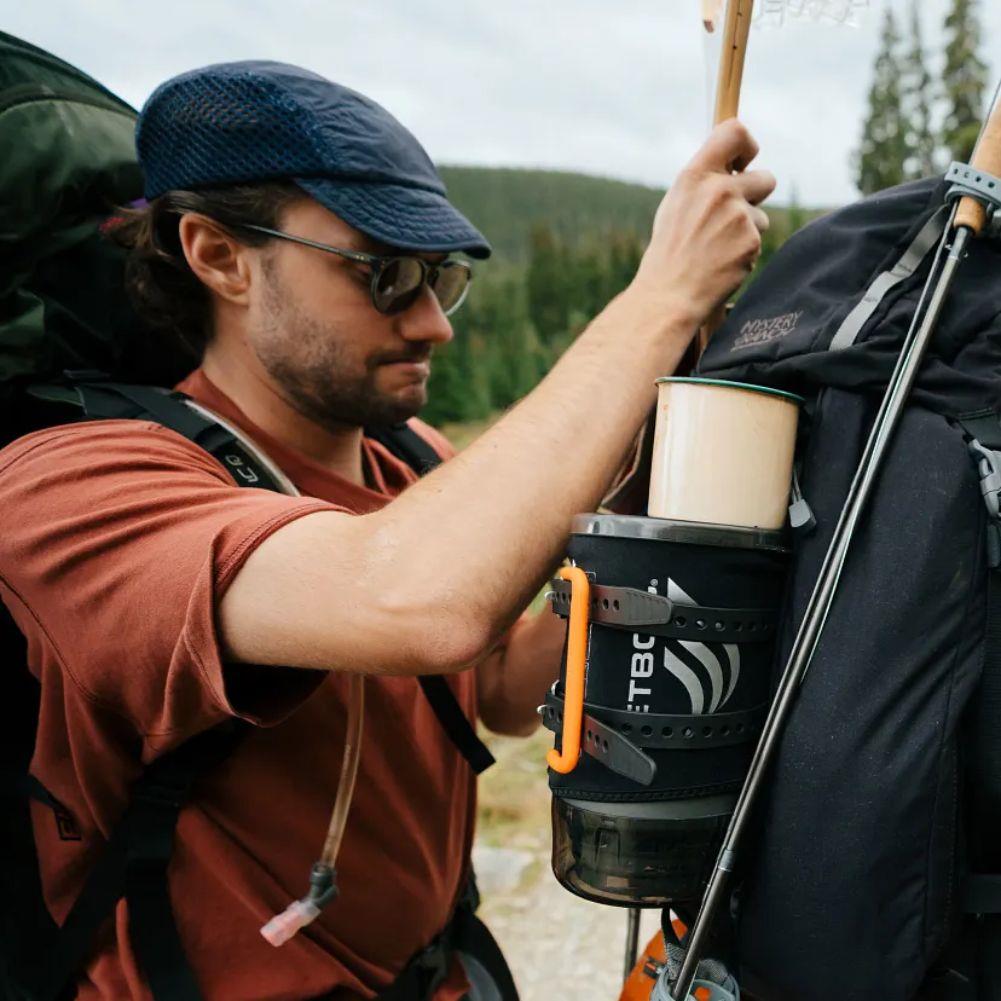 Jetboil Flash 1.8L Fast Boil System (Carbon) man