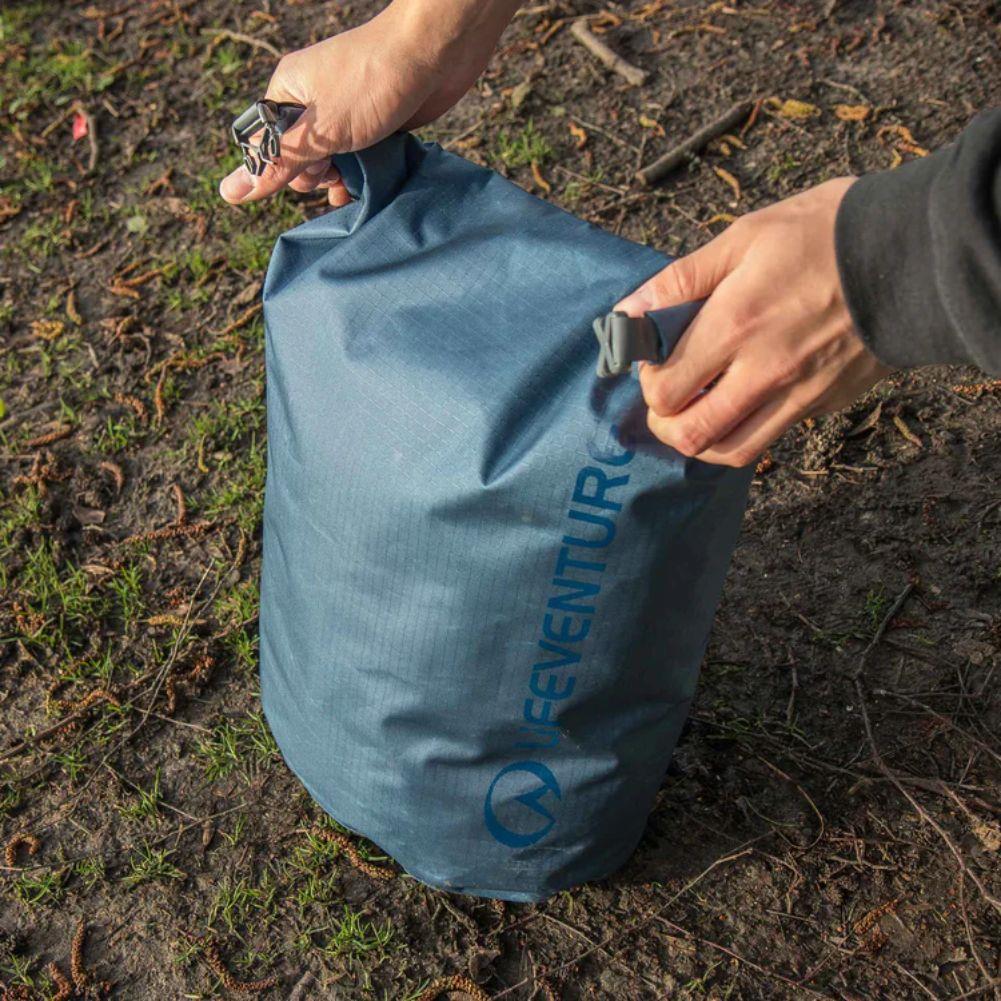 Lifeventure Storm Dry Bags - 25L (Blue) clip 