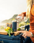 Yeti Rambler 10 oz (295 ml) Tumbler (Olive/King Crab Orange) pour