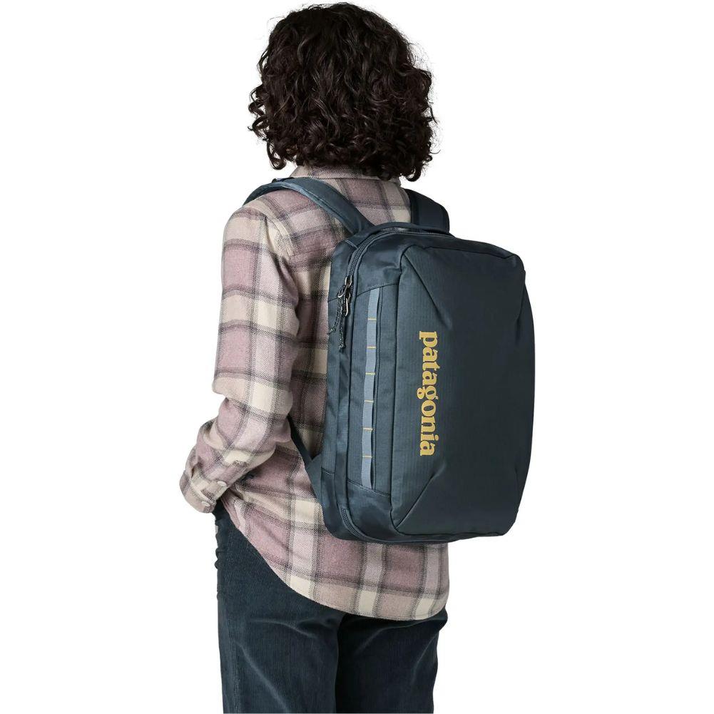 Patagonia Black Hole Micro MLC 22L Backpack (Sastrugi: Summit Blue) carry
