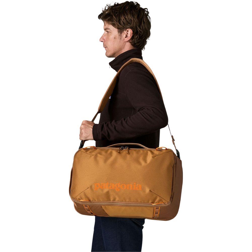 Patagonia Black Hole Mini MLC 30L (Cinnamon Brown) shoulder