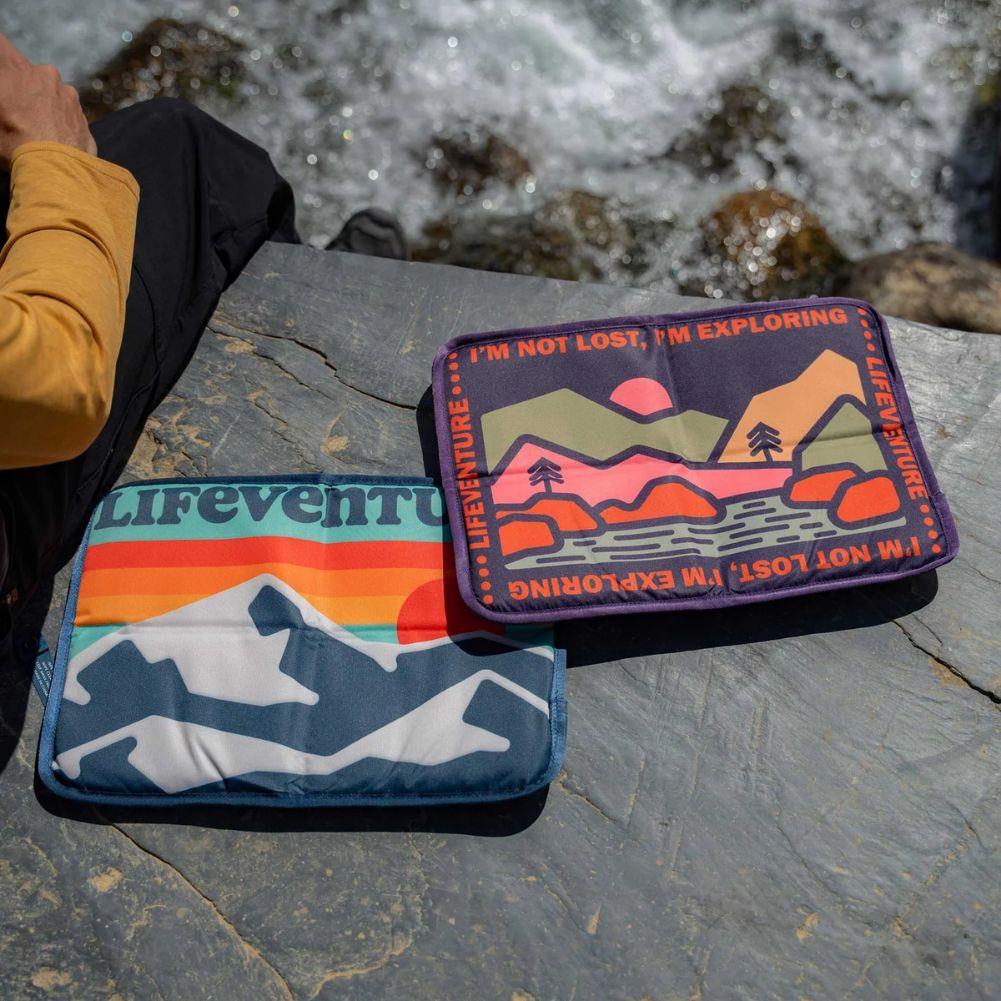 LifeVenture Sit Mat (Retro Print) Both