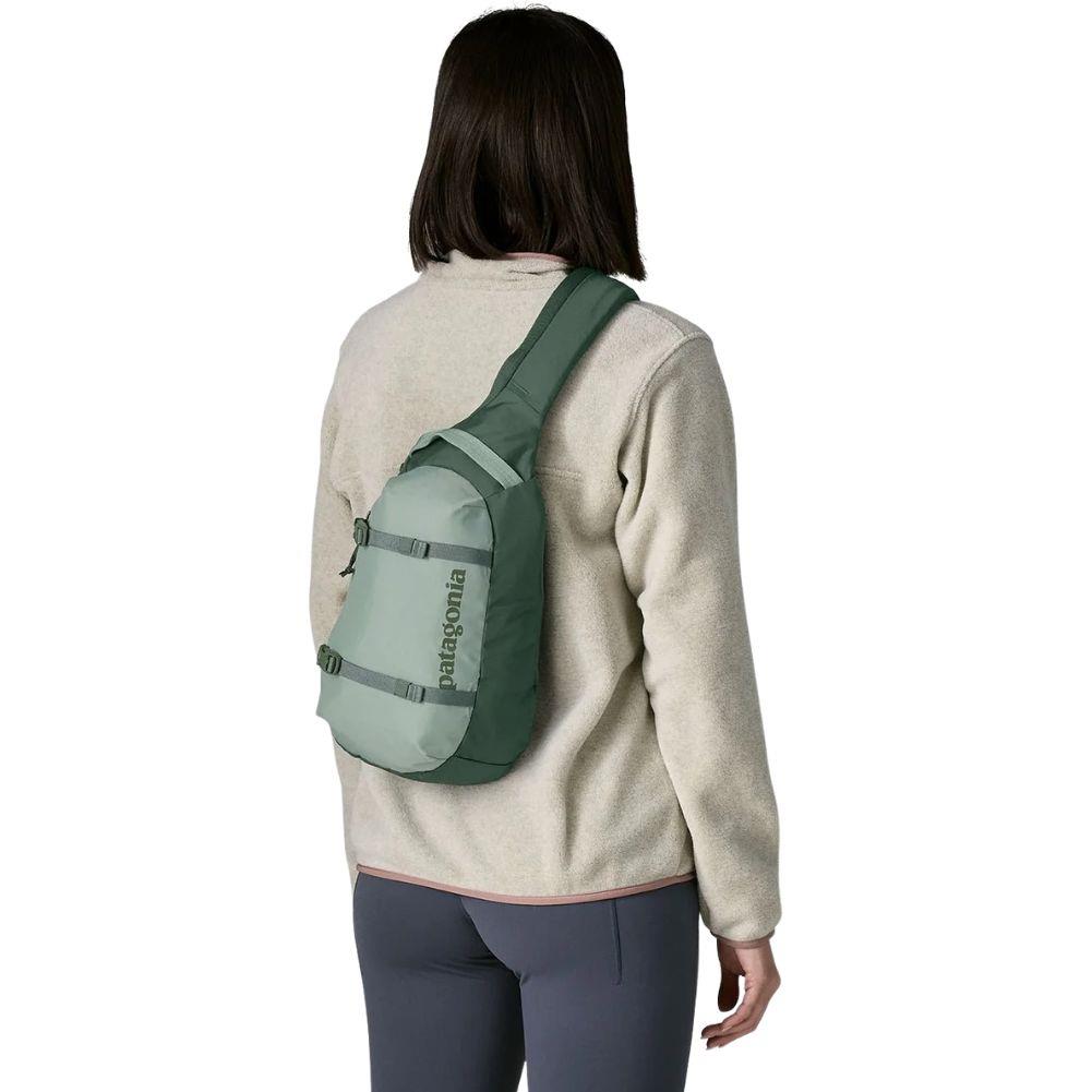 Patagonia Atom Sling Bag 8L (Cover Green) woman