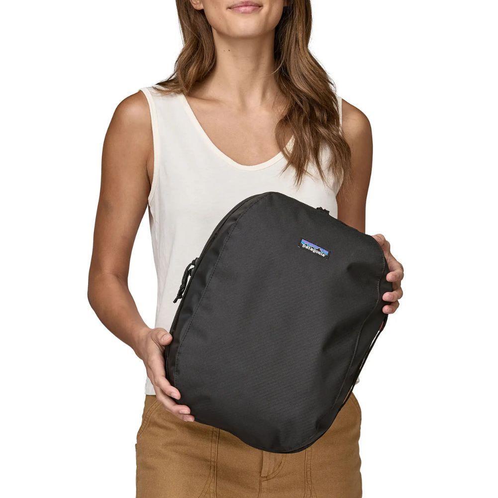 Patagonia Black Hole Cube 14L (Smolder Blue w/Amanita Red)