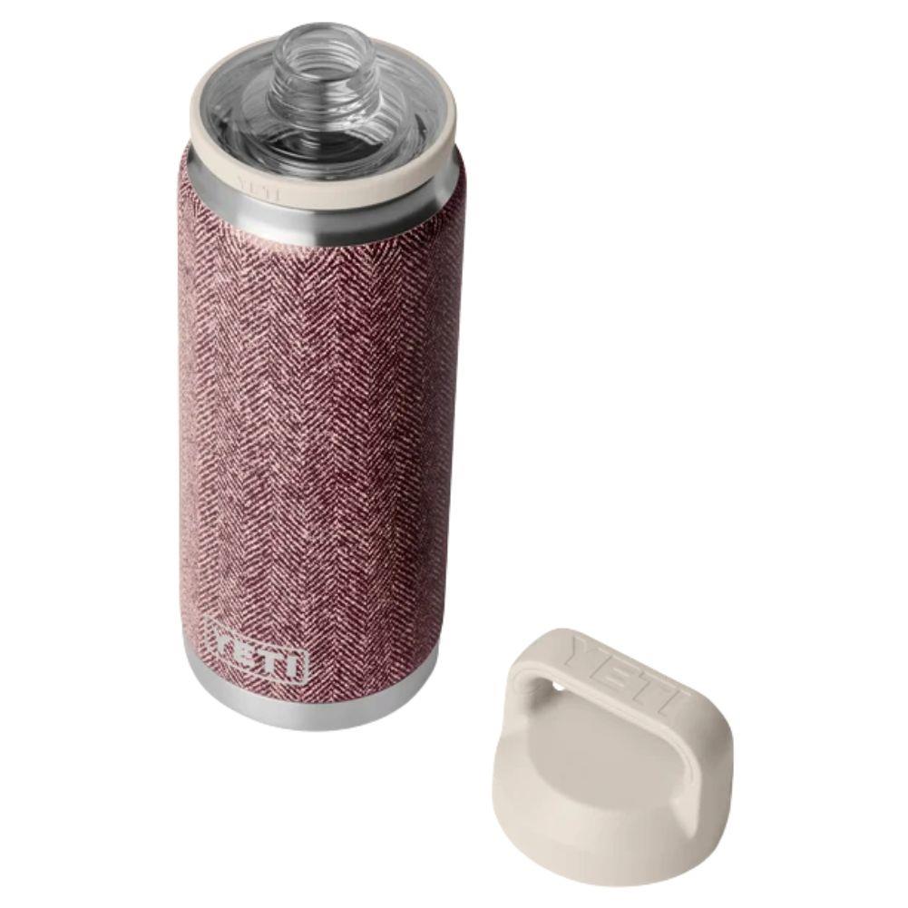 Yeti Rambler 26 oz (769 ml) Bottle With Chug Cap (Riverhead Red)