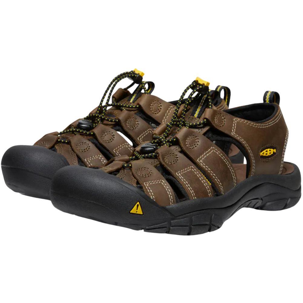 Keen Men's Newport Leather Sandals (Bison) pair