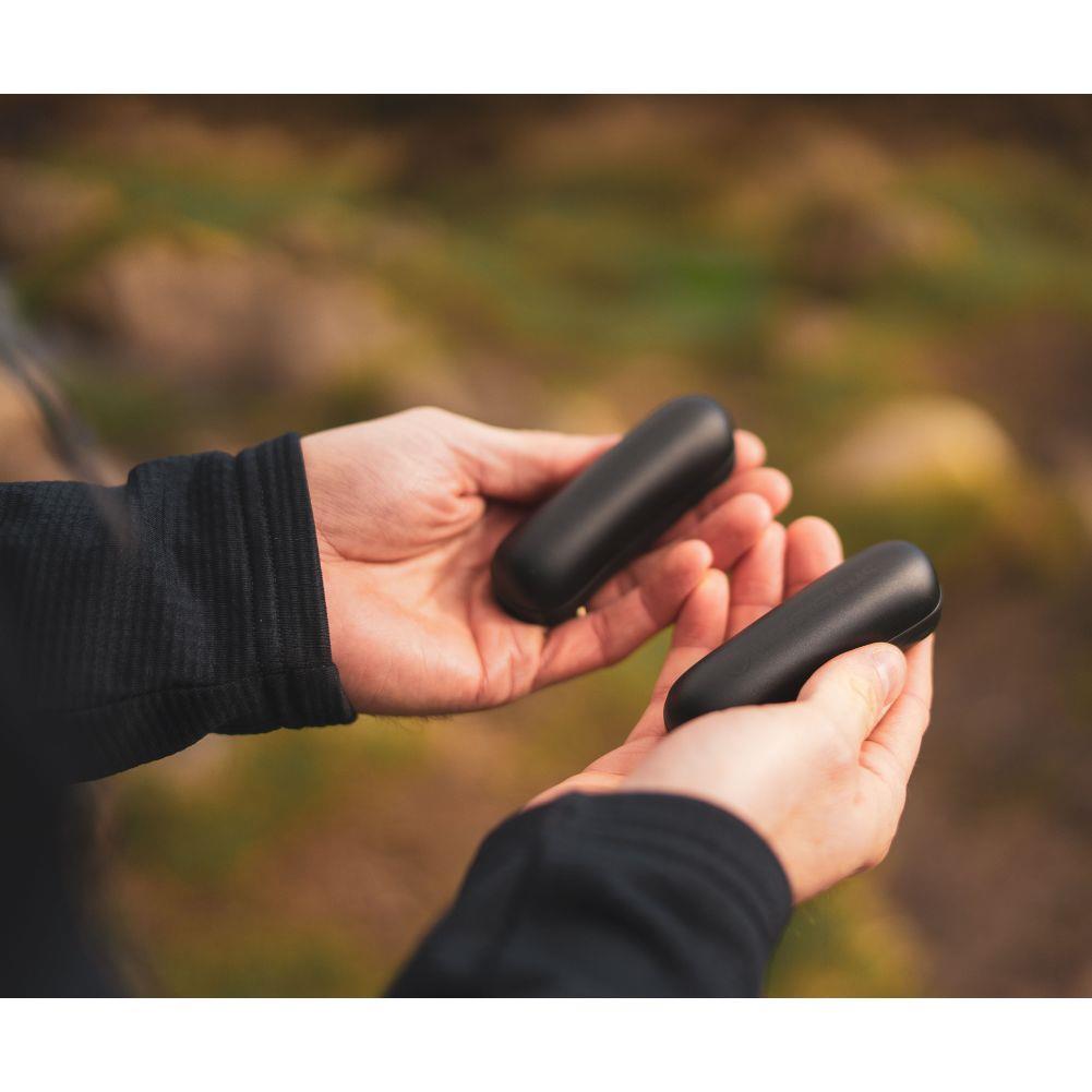 Lifesystems Compact Magnetic Dual Hand Warmers hold