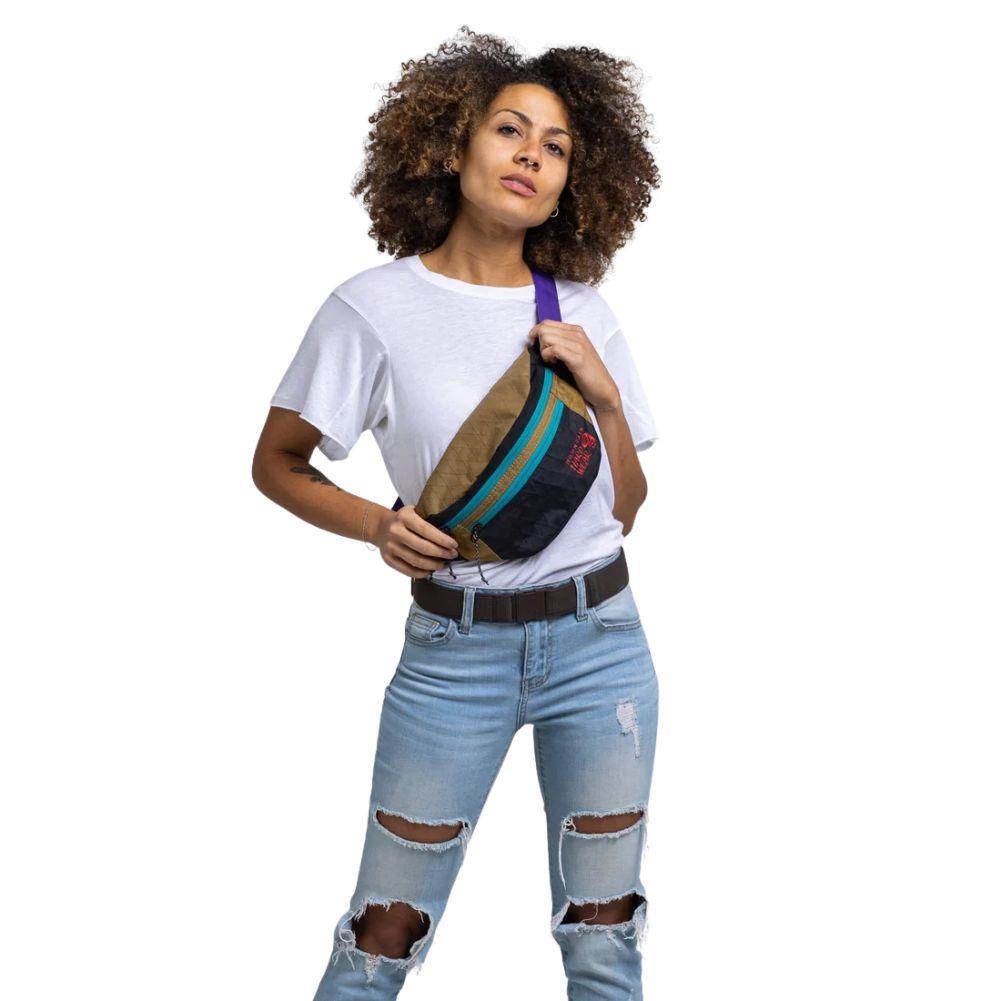 Arcade Belts Atlas (Medium Brown) Person